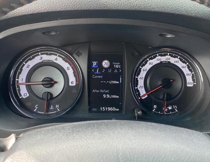 Toyota Hilux 17