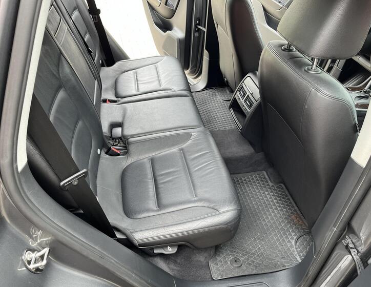 Volkswagen Touareg 15