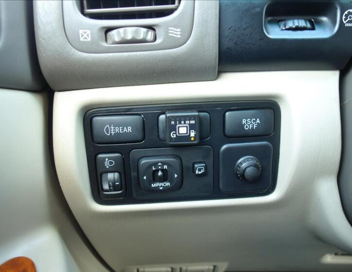 Toyota Land Cruiser 39