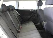 Volkswagen Passat 13