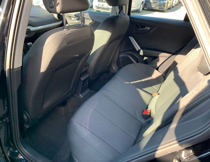 Audi Q2 19