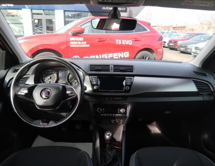 Škoda Fabia 16