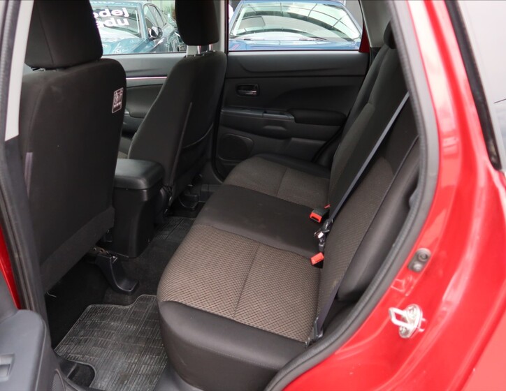 Mitsubishi ASX 9