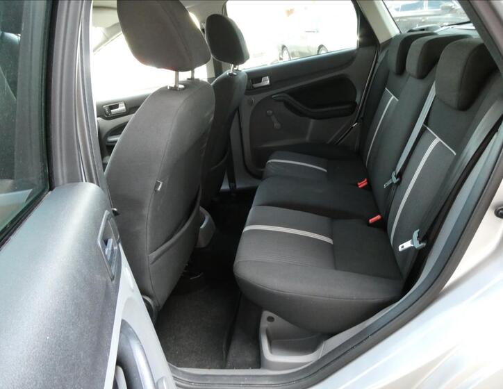 Ford Focus 17