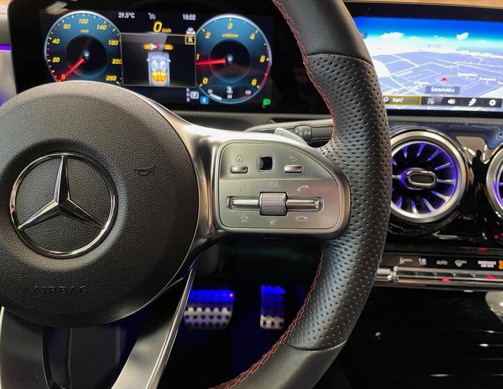 Mercedes-Benz CLA 11