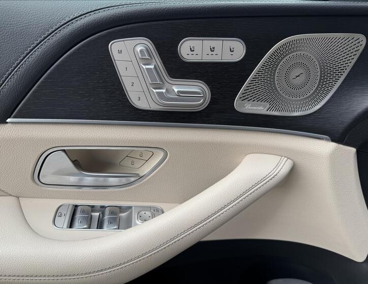 Mercedes-Benz GLS 5