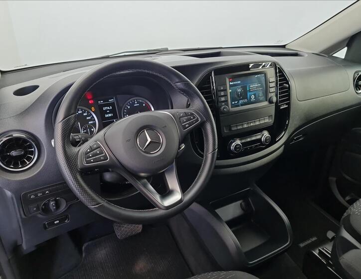 Mercedes-Benz Vito 9