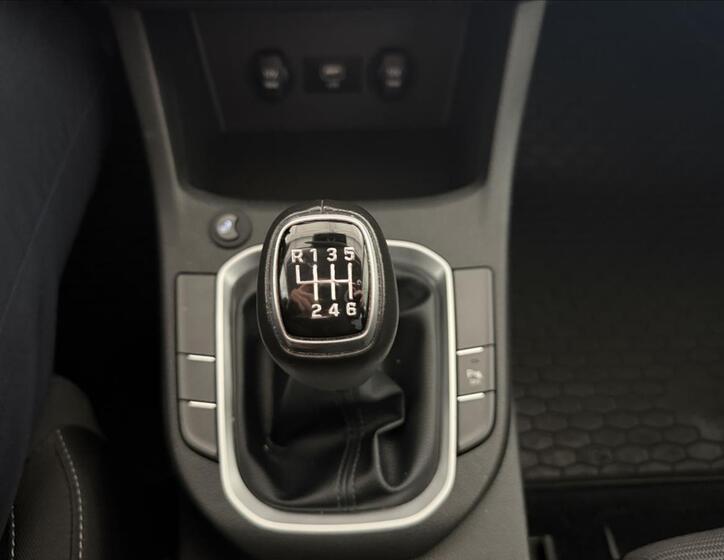Hyundai i30 19