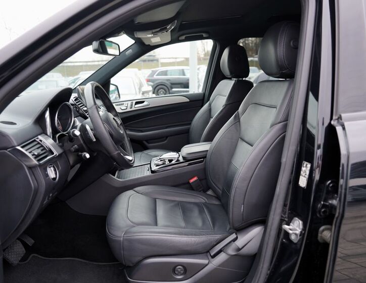 Mercedes-Benz GLS 28