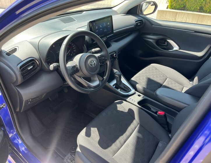 Toyota Yaris 14