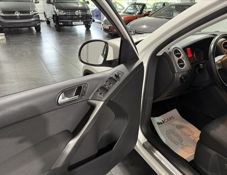 Volkswagen Tiguan 6