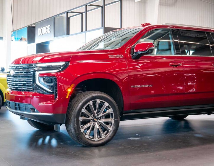 Chevrolet Suburban 16