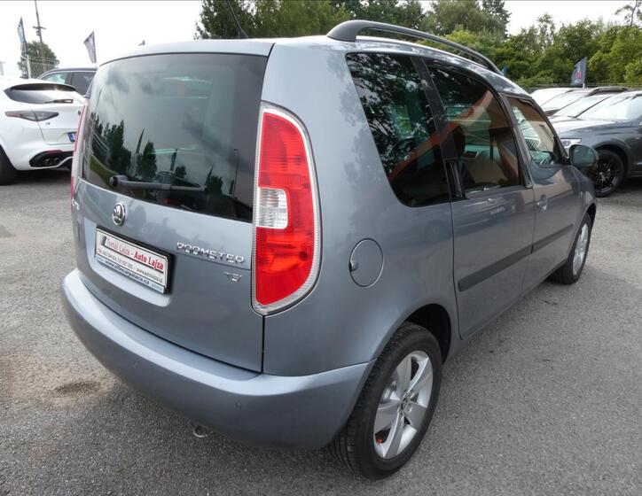 Škoda Roomster 9