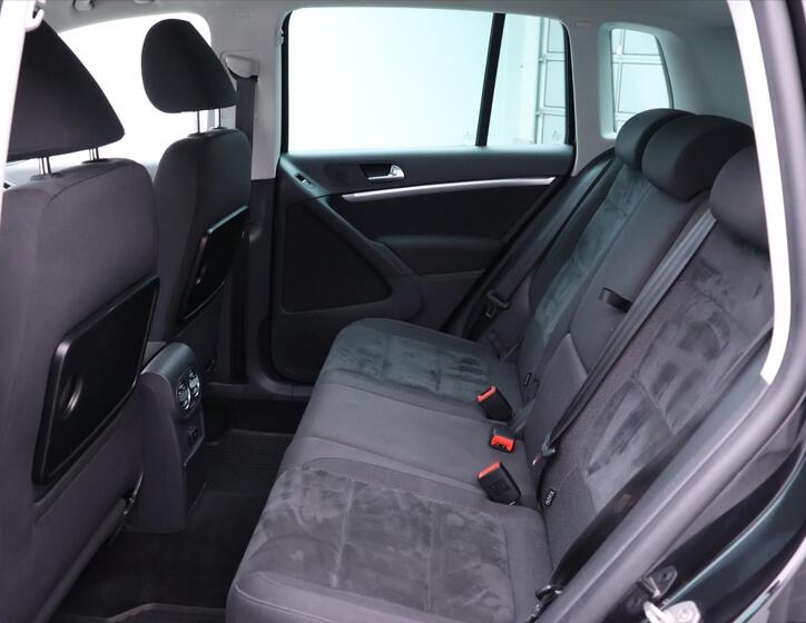 Volkswagen Tiguan 14