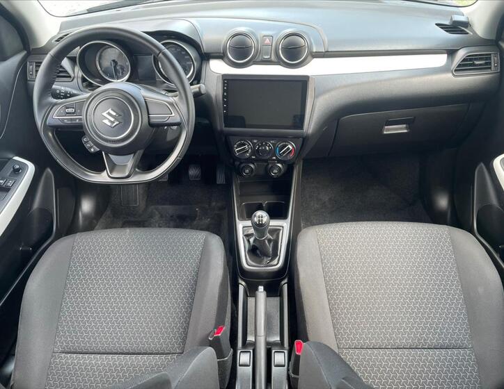 Suzuki Swift 12