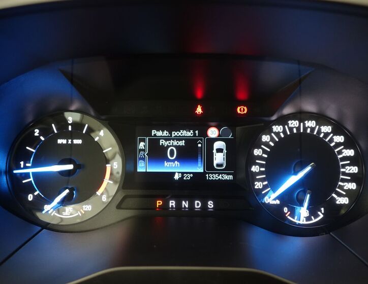 Ford Galaxy 10