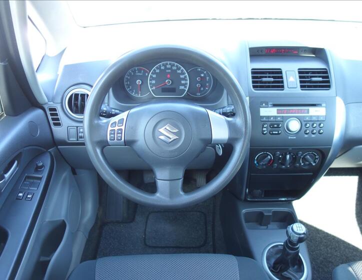 Suzuki SX4 17