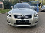 Toyota Avensis 17