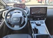 Toyota bZ4X 6
