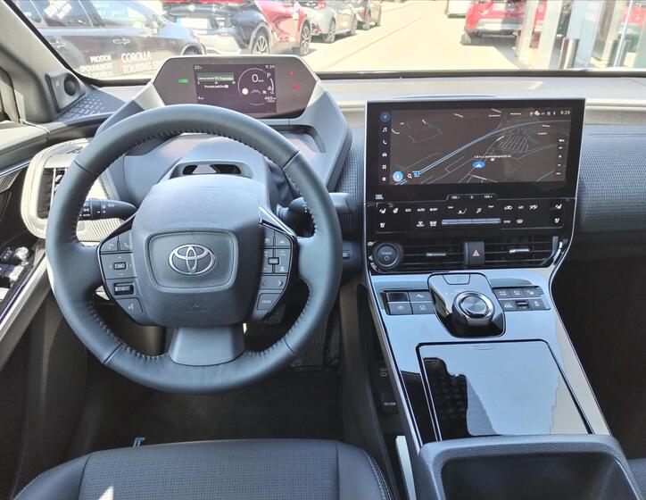 Toyota bZ4X 6