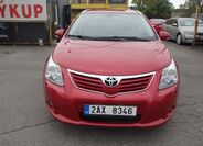 Toyota Avensis 4