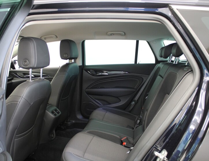 Opel Insignia 7