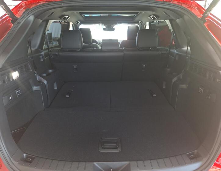 Mazda CX-80 14