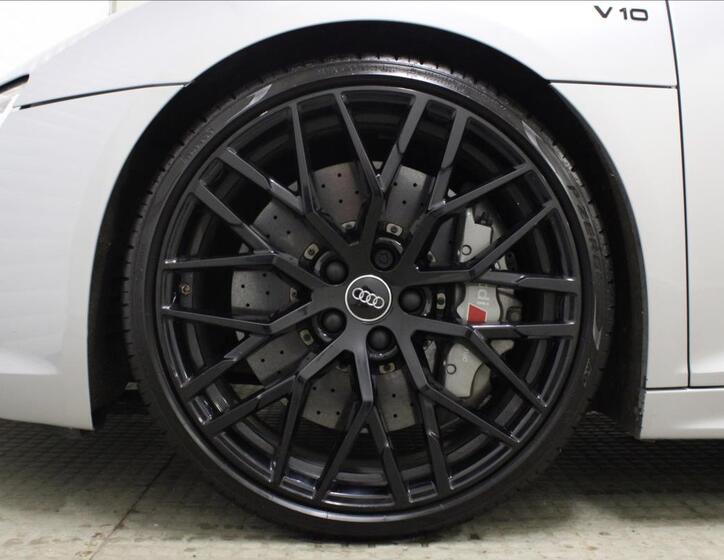 Audi R8 34