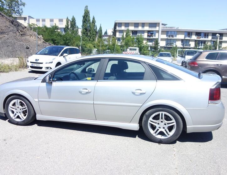 Opel Vectra 12