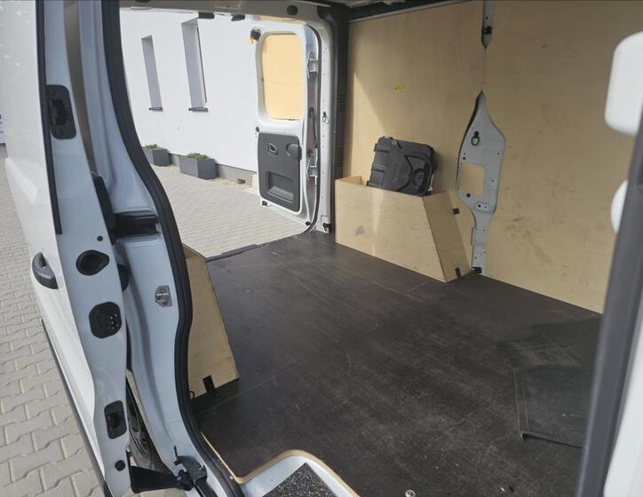 Renault Trafic 24