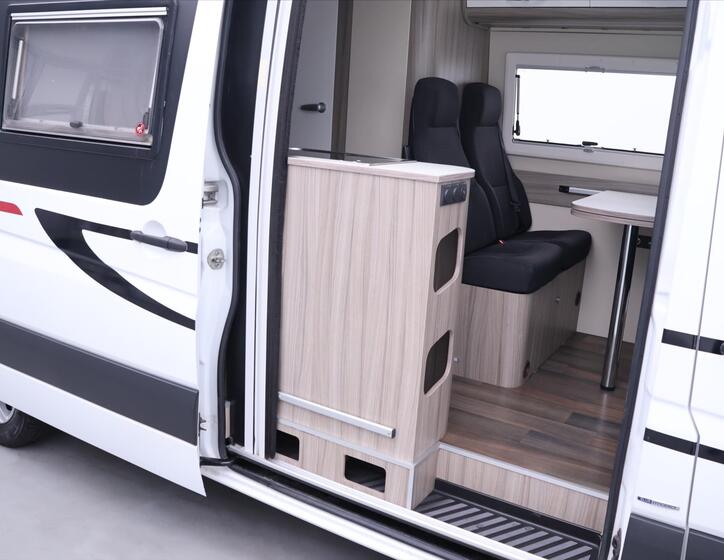 Mercedes-Benz Sprinter 19