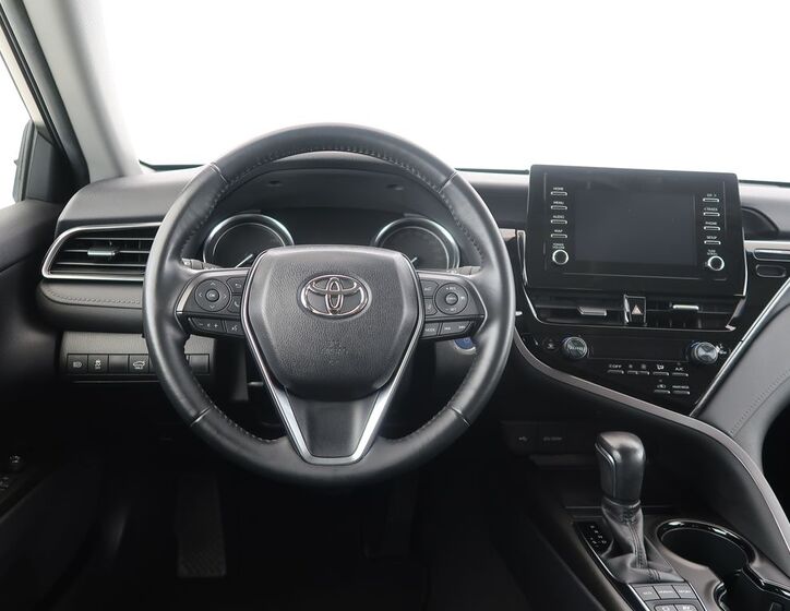 Toyota Camry 16