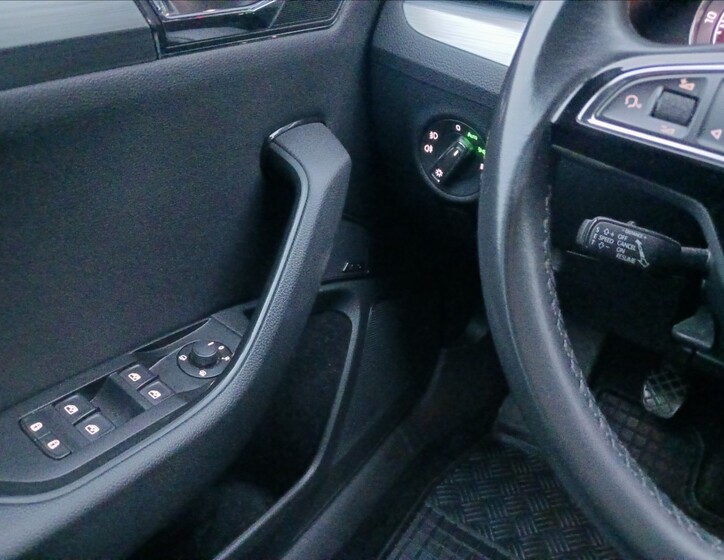 Škoda Superb 16
