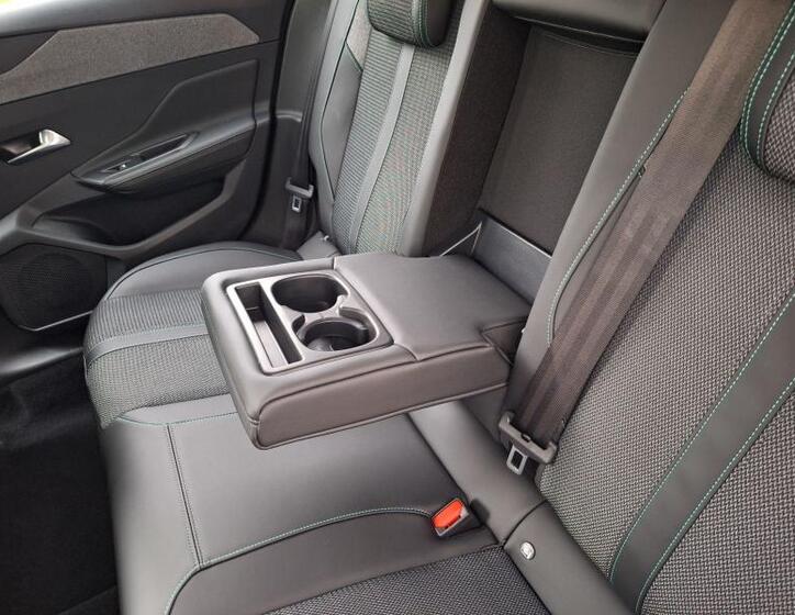 Peugeot 308 21