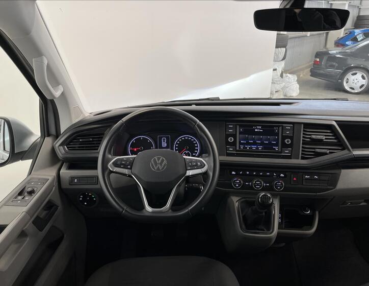 Volkswagen Caravelle 5