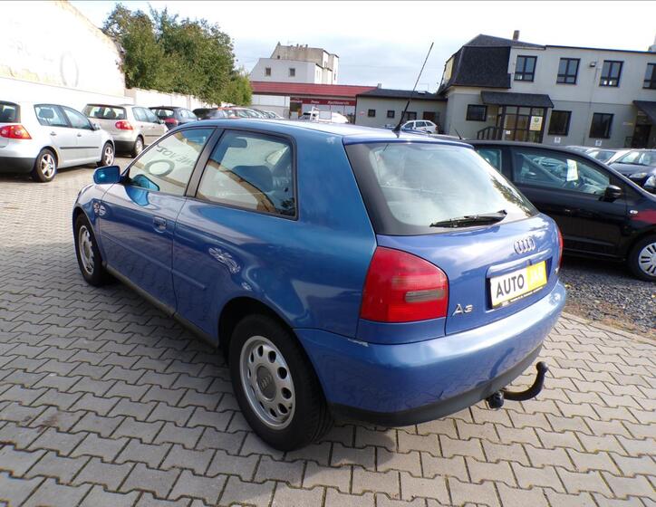 Audi A3 4