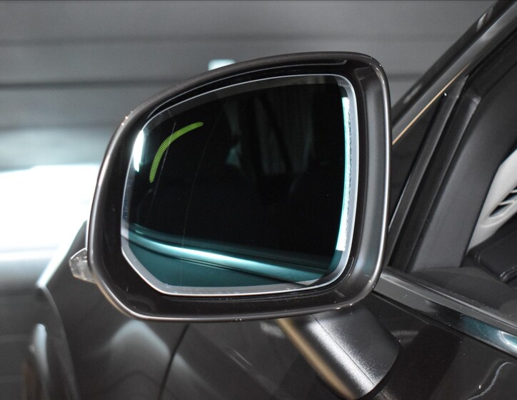 Volvo XC90 25