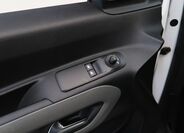 Peugeot Rifter 13