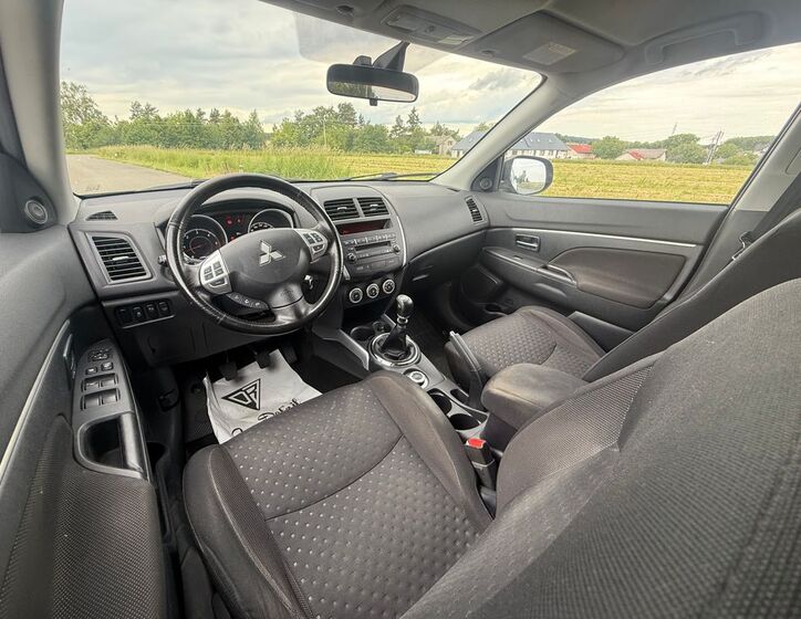 Mitsubishi ASX 12