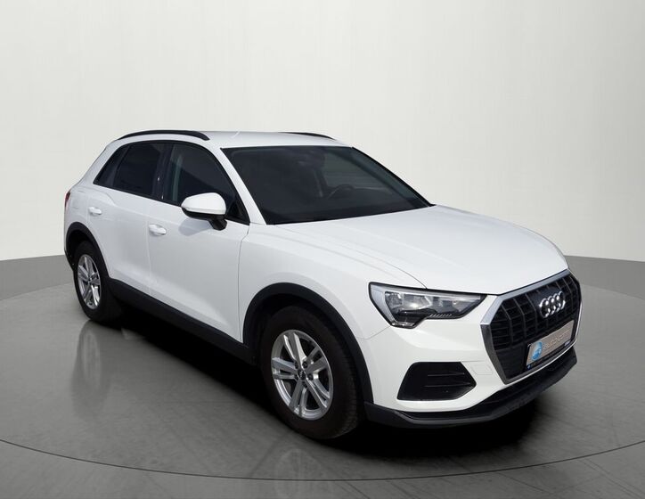Audi Q3 6