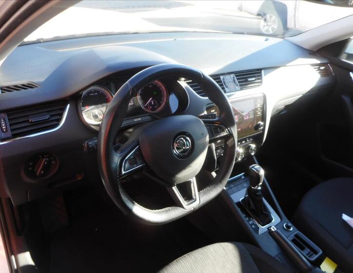 Škoda Octavia 10