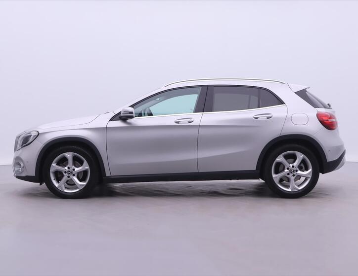 Mercedes-Benz GLA 4