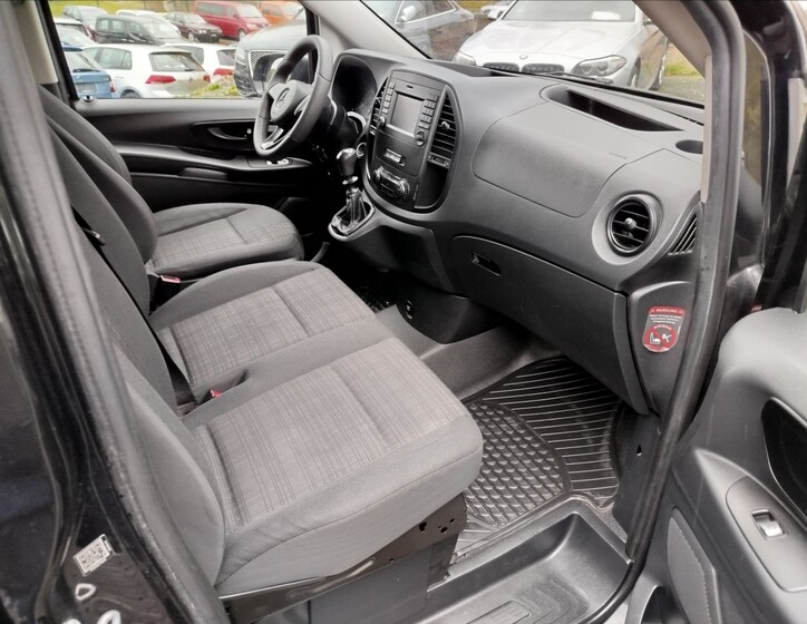 Mercedes-Benz Vito 22