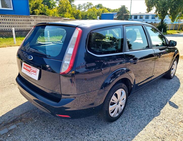 Ford Focus 8