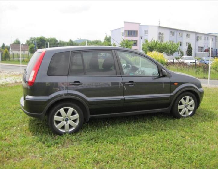 Ford Fusion 7