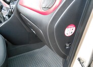 Hyundai i10 16