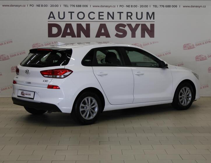 Hyundai i30 4