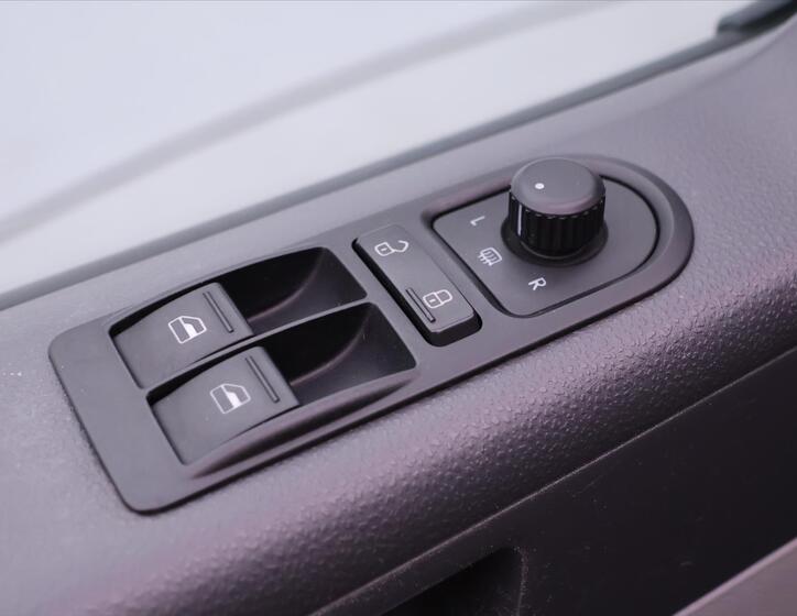 Volkswagen Caravelle 14