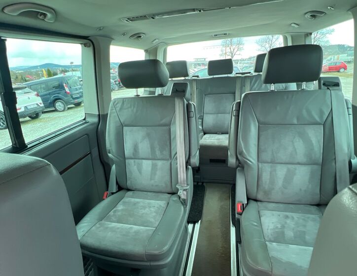 Volkswagen Multivan 9