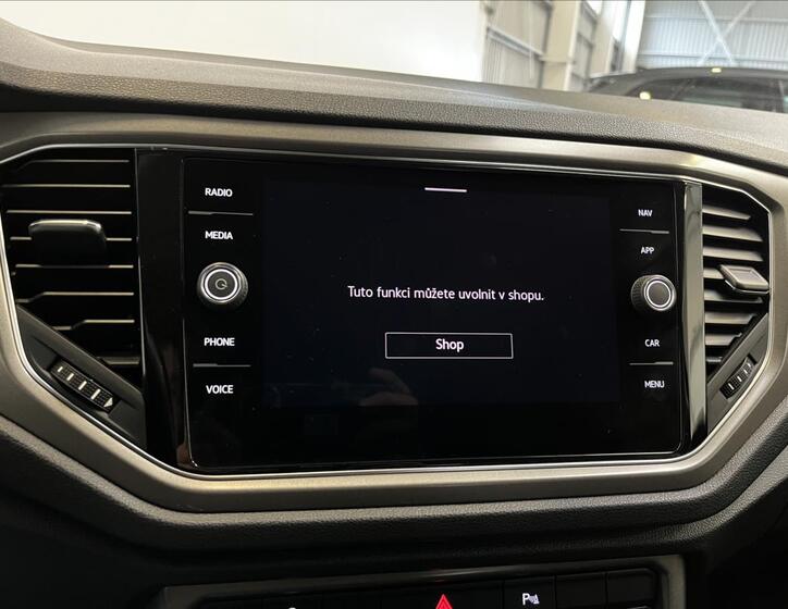 Volkswagen T-Roc 10